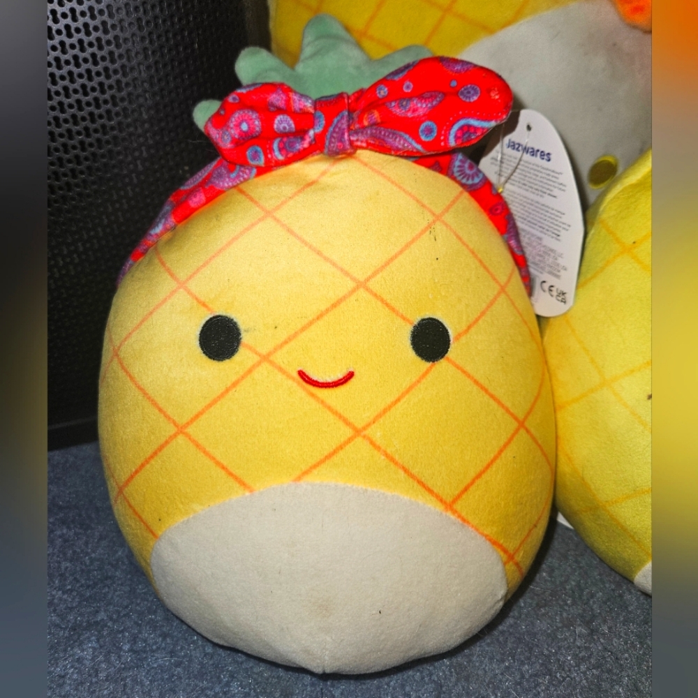 NWT Squishmallows Maui the Pineapple 🍍 with Red Paisley Bandana Headband 8"